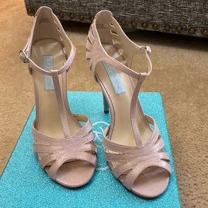 Blue by Betsey Johnson champagne heels